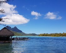 Bora Bora depuis un motu